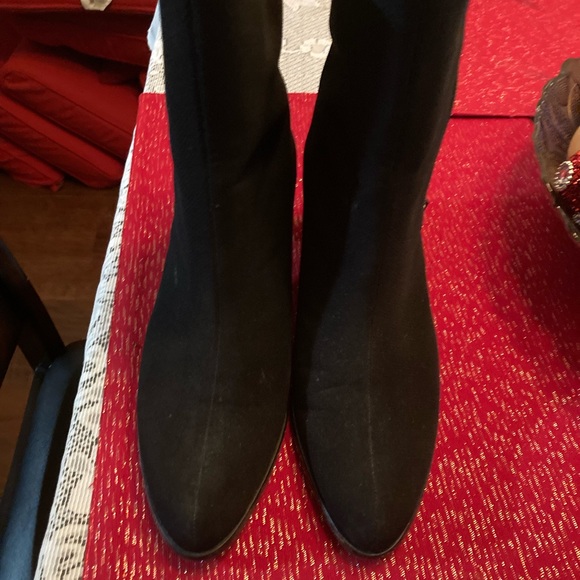 Black Womens boots size 7 M Stuart Weitzman perfect for dress, 2 inch heel - Picture 4 of 13